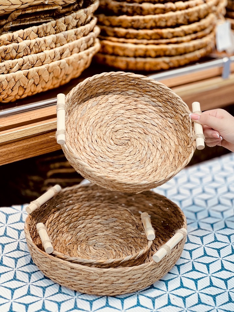 سبد حصیری دسته چوبی سایز متوسط(5768)