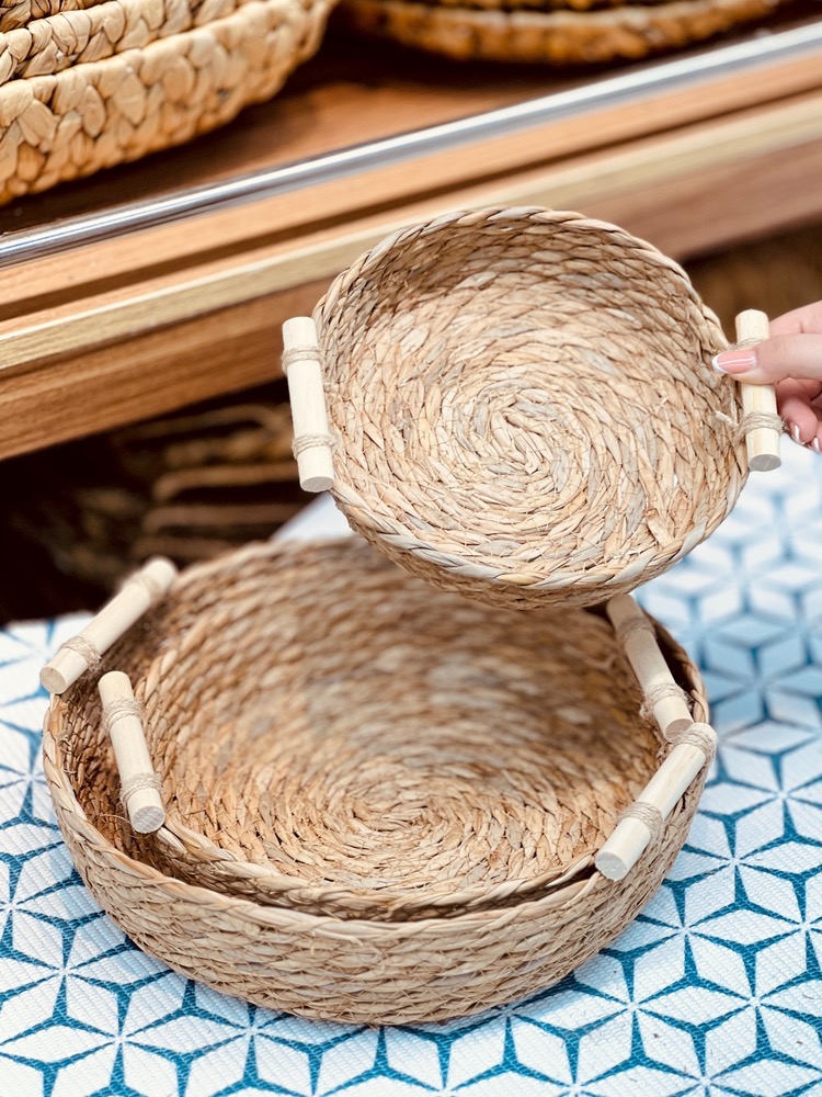 سبد حصیری دسته چوبی سایز کوچک(5767)